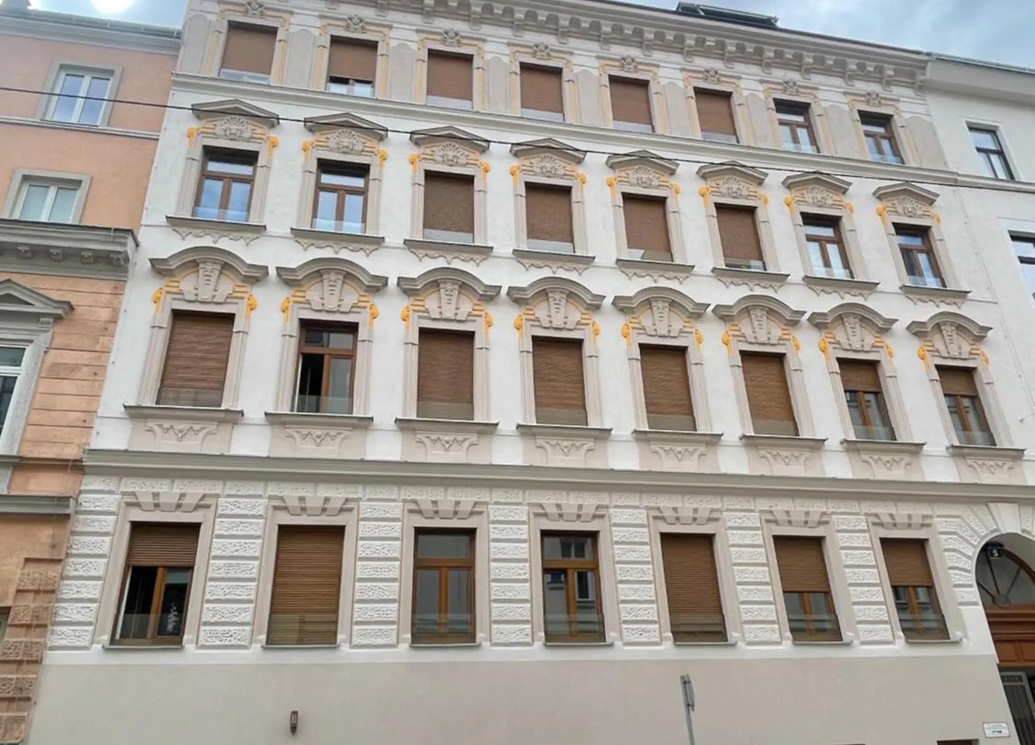 New Central Apartments Westbahnhof Viena