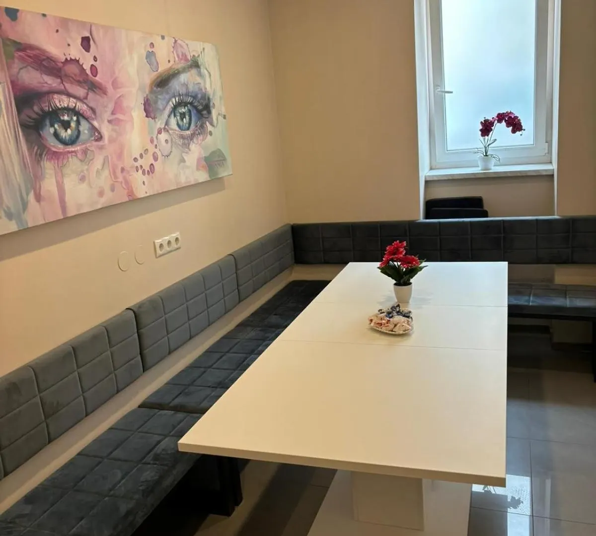 New Central Apartments Westbahnhof Viena